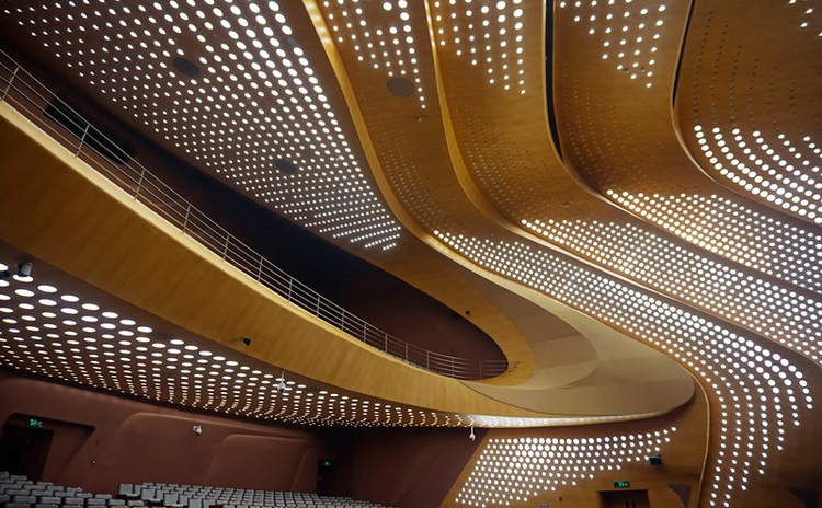 內(nèi)蒙古烏蘭察布劇院微孔吸音板聲學(xué)工程