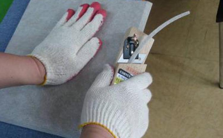 墻面吸音板怎么固定在墻上